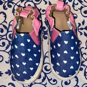 Robeeze girl shoes (12-18 mos)